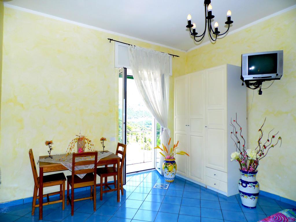 Bed and Breakfast Dimora Carlo III Виетри Номер фото