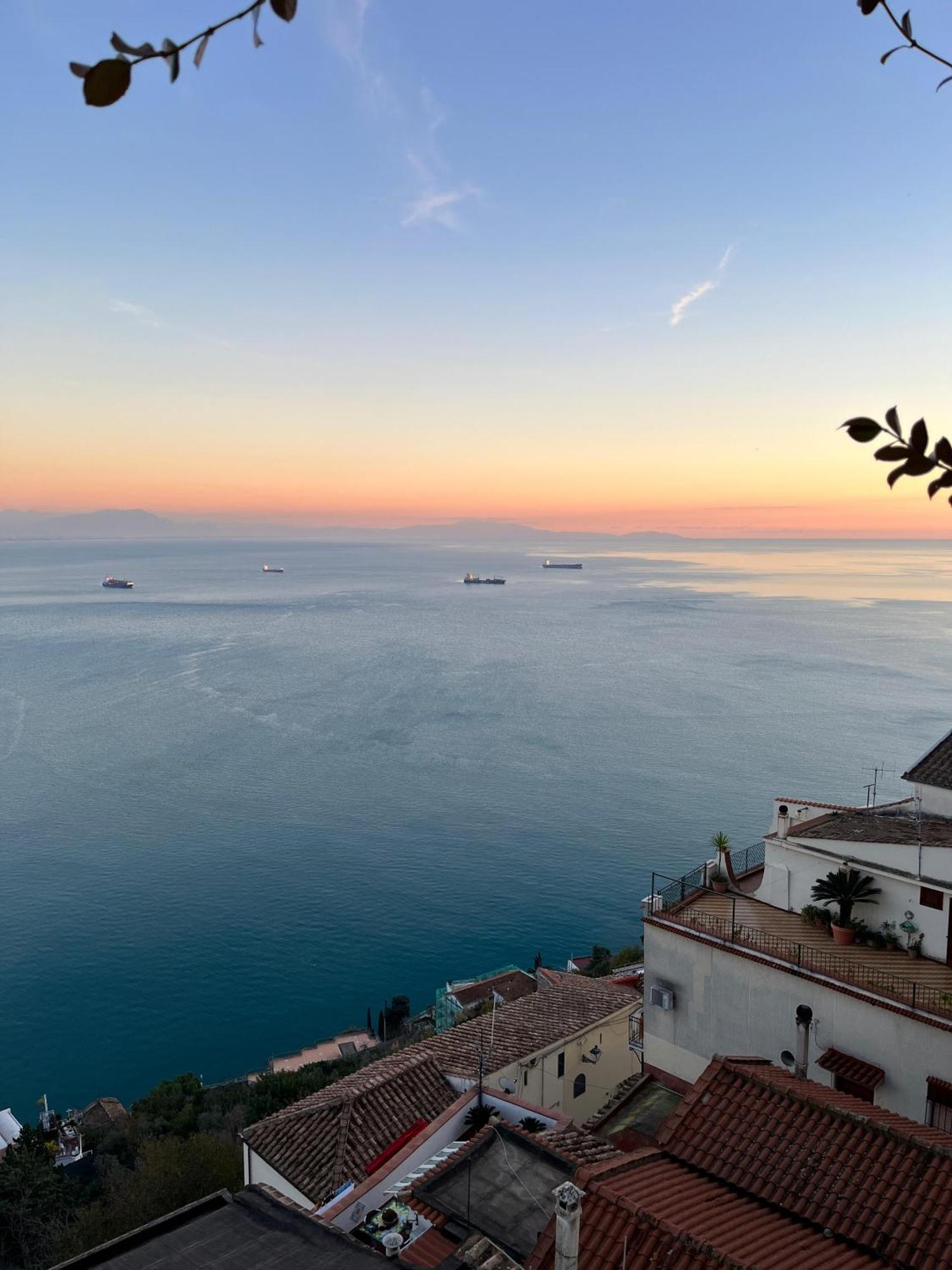 Bed and Breakfast Dimora Carlo III Виетри Экстерьер фото