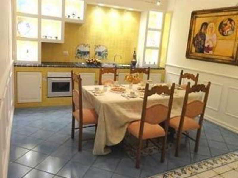 Bed and Breakfast Dimora Carlo III Виетри Экстерьер фото