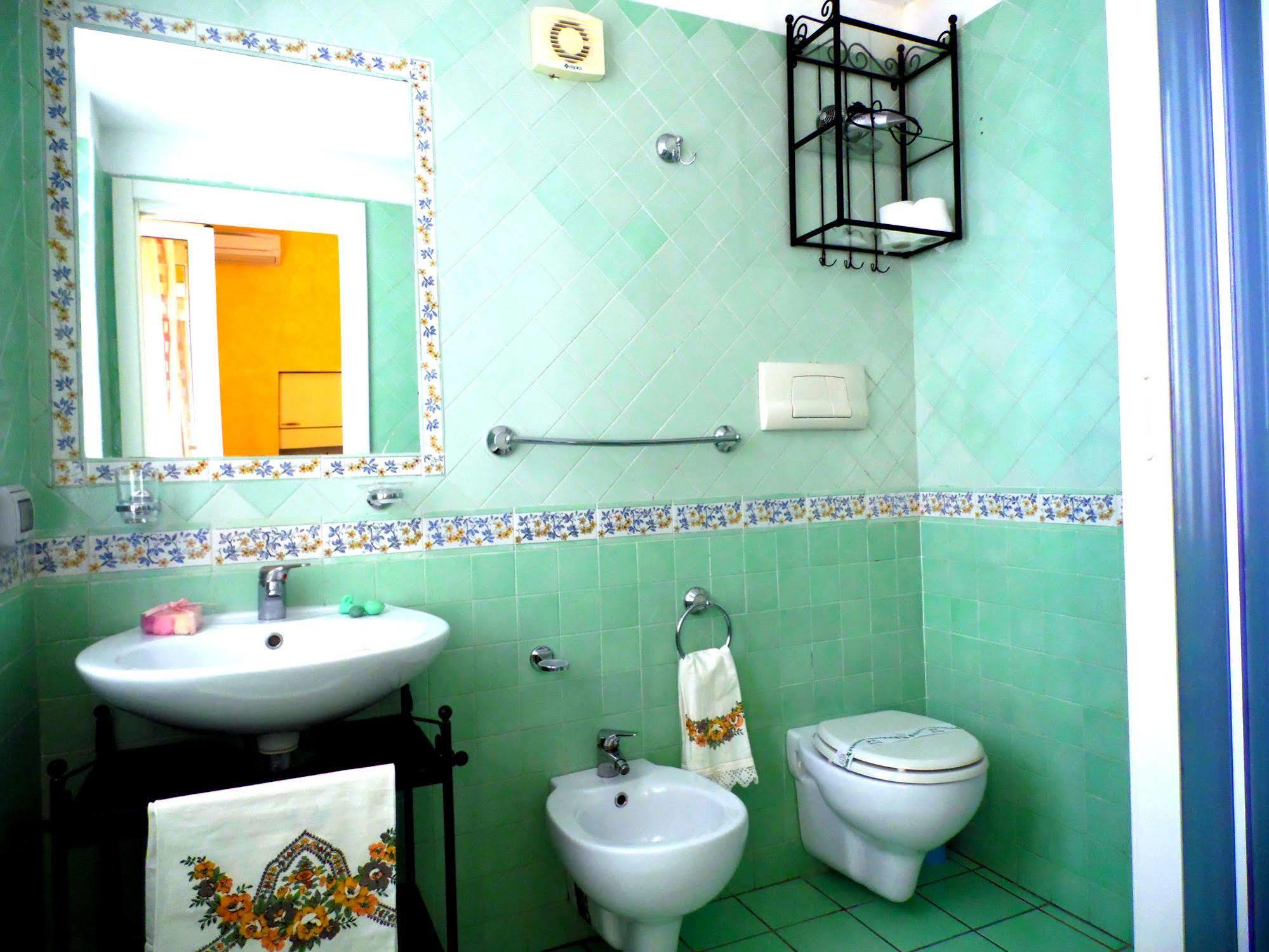 Bed and Breakfast Dimora Carlo III Виетри Экстерьер фото
