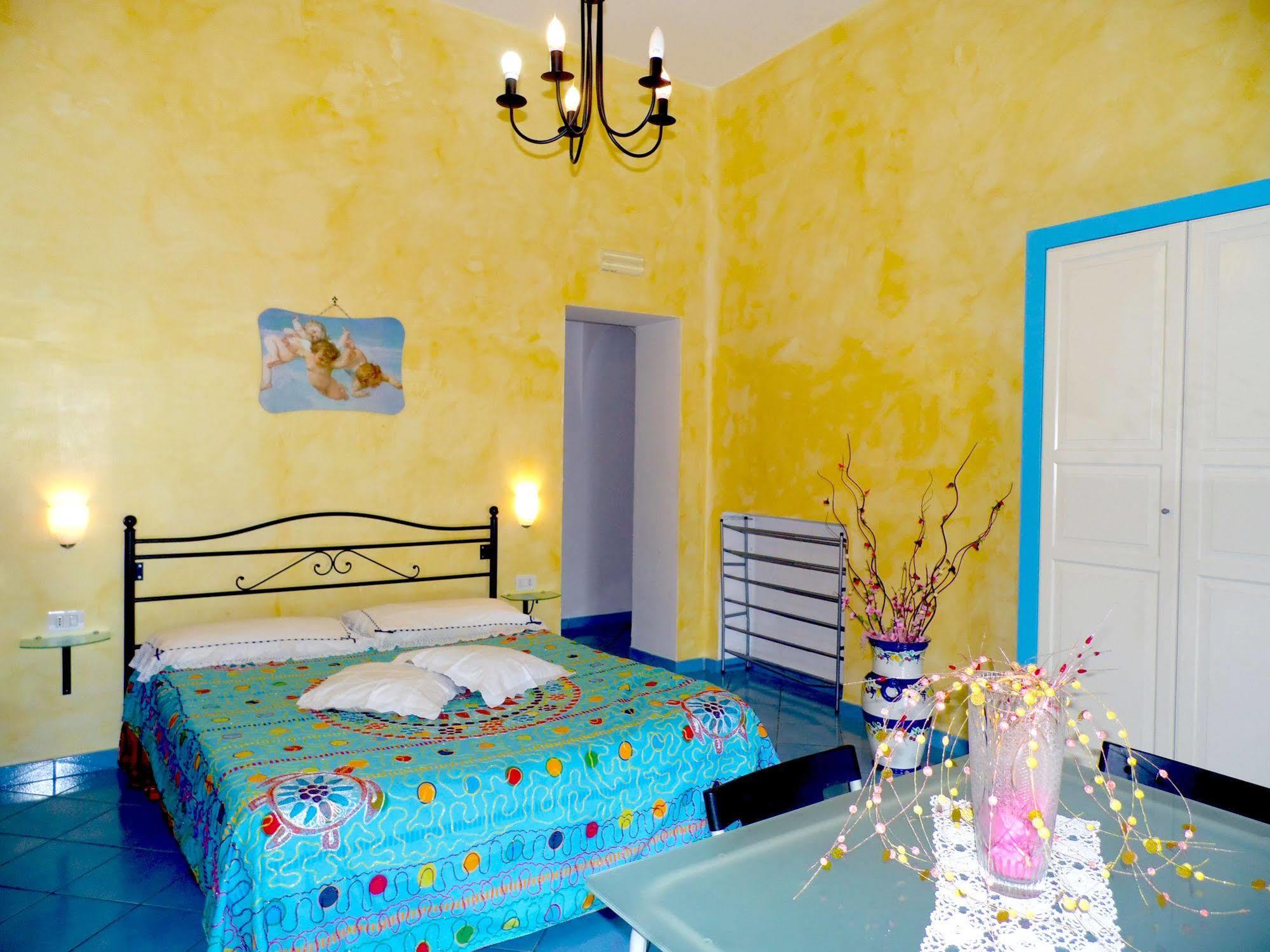 Bed and Breakfast Dimora Carlo III Vietri sul Mare Экстерьер фото